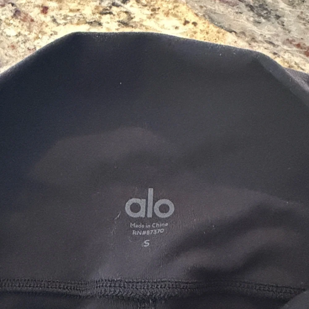 ALO Yoga Black leggings